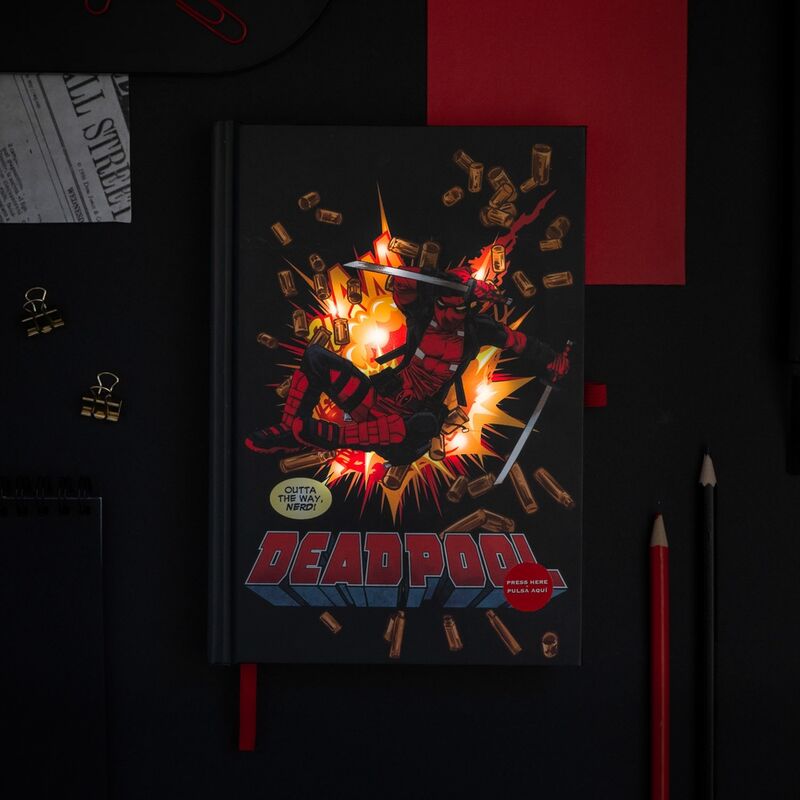 Cuaderno A5 premium led Deadpool Marvel ERIK