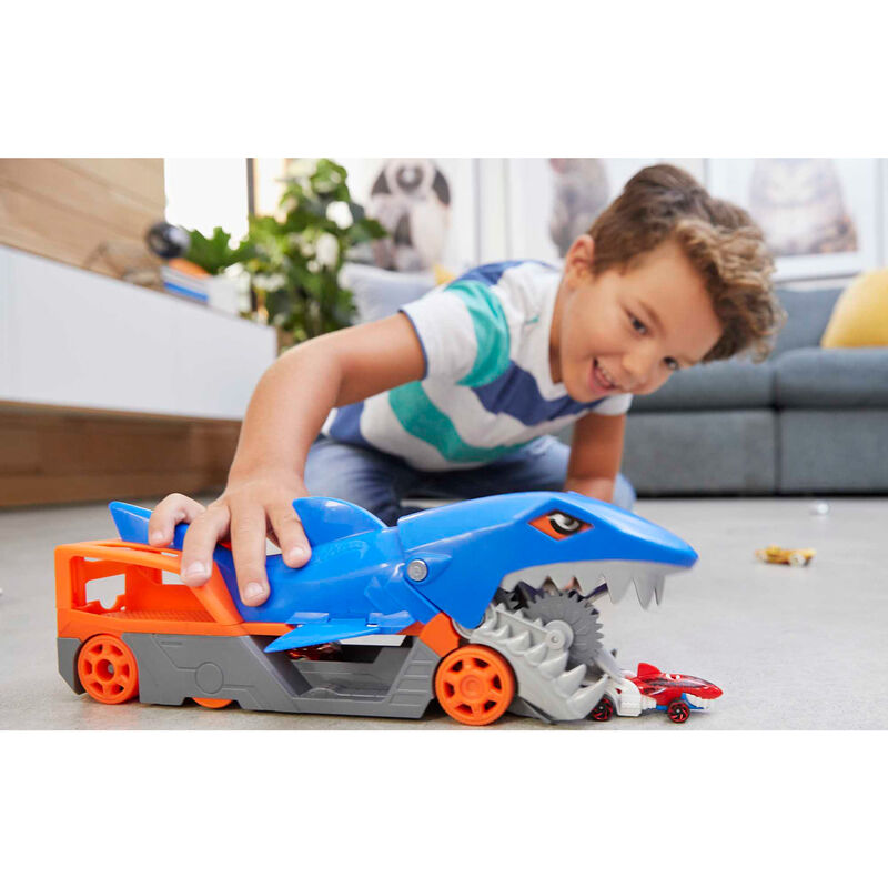 Remolque Tiburon Mastica Coches Hot Wheels MATTEL