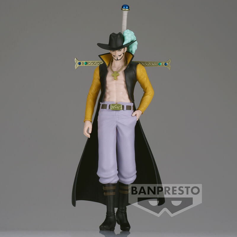 Figura Dracule Mihawk The Shukko One Piece 16cm BANPRESTO