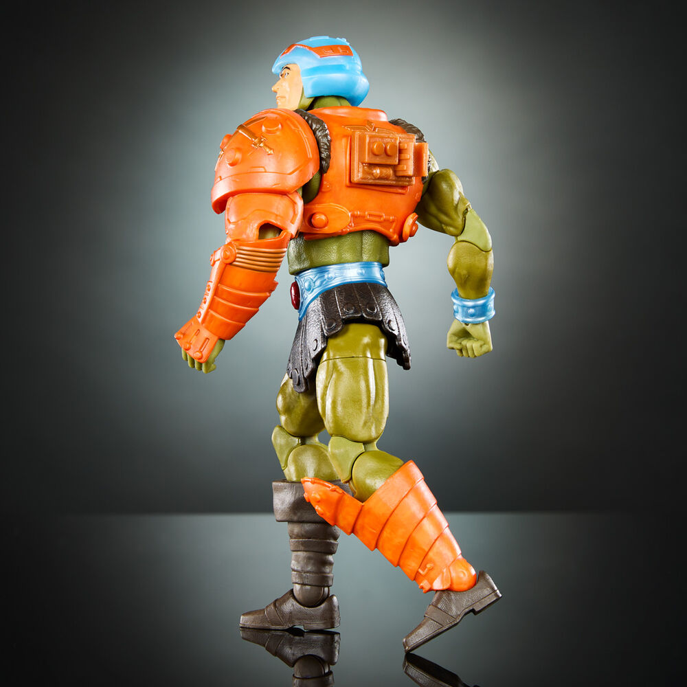 Figura Man-At-Arms New Eternia Masters of the Universe 17cm MATTEL