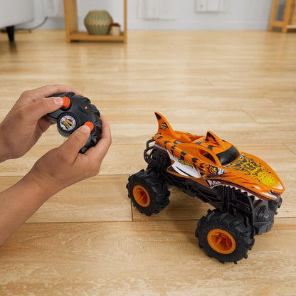 Coche radio control Tiger Shark Monster Trucks Hot Wheels MATTEL