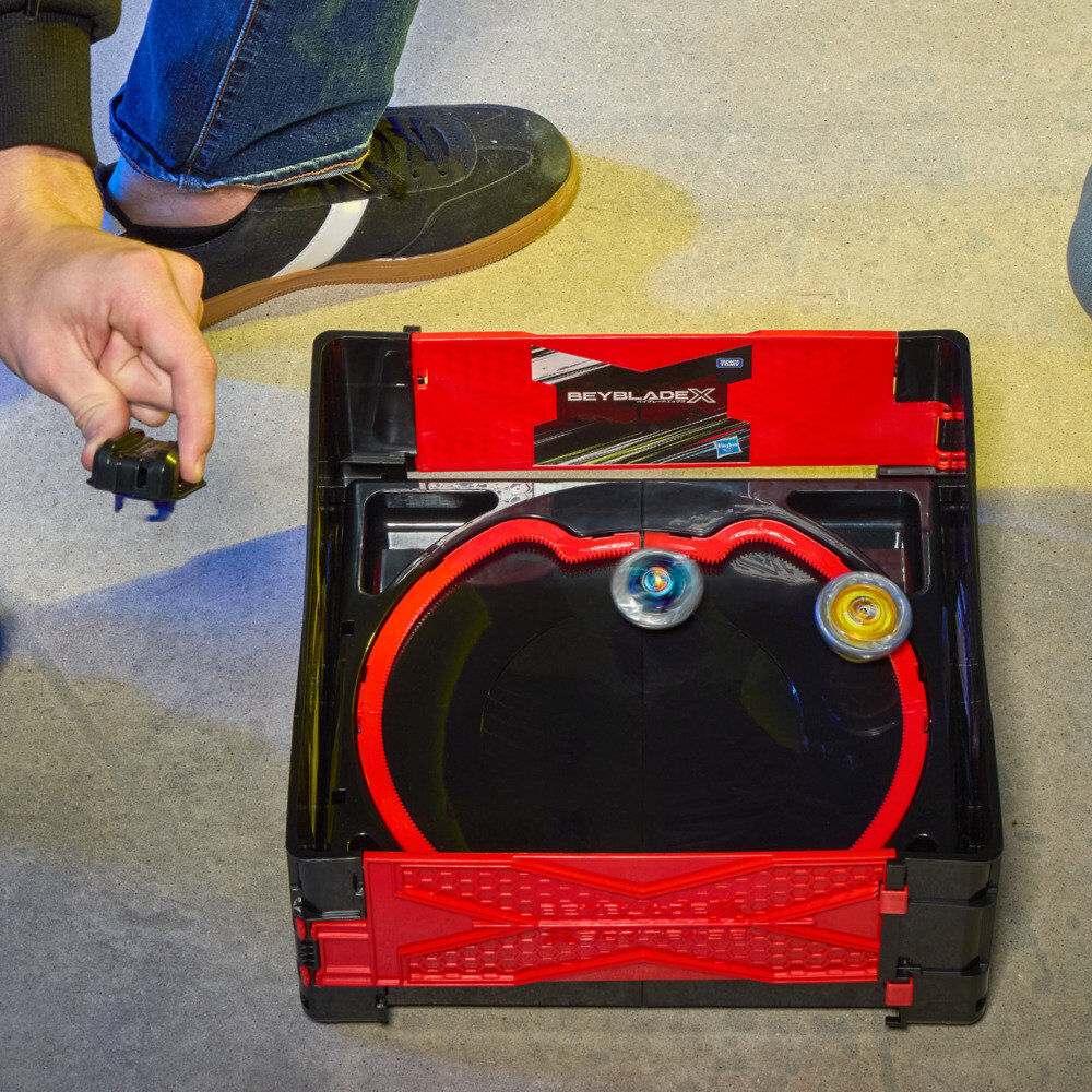 Estadio Arena de Combate Beystadium portatil Beyblade X HASBRO