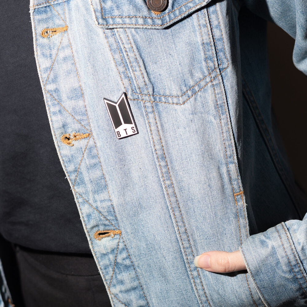 Pin Logo BTS ERIK